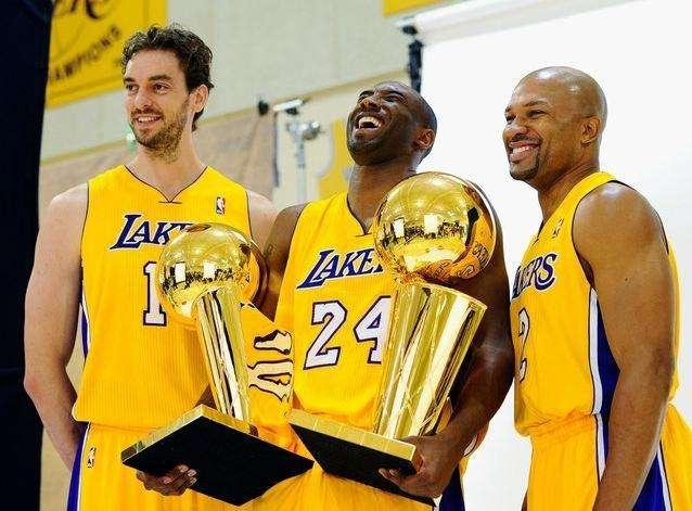 湖人战胜勇士，经典对决的详细回顾